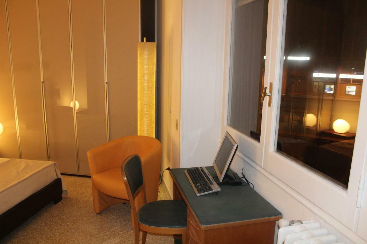 Porta Deuropa Acomodação com café da manhã Lecce Exterior foto